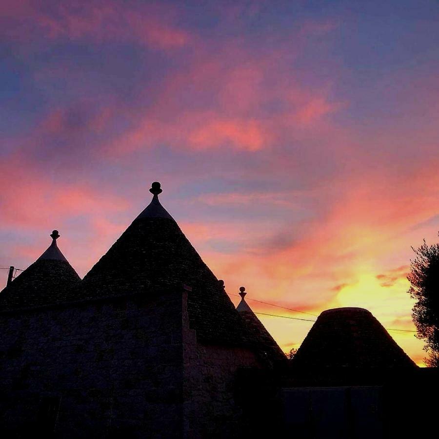 Trulli L'Utopia Di Anny Trulli Anny'S Utopia Locorotondo Buitenkant foto